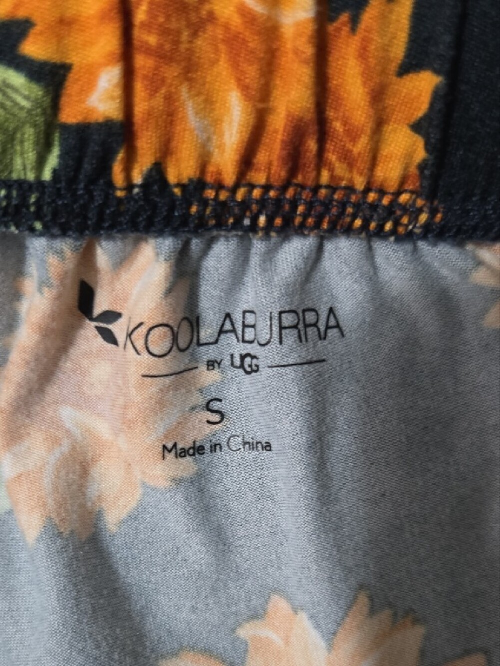 Koolaburra Two Piece Pajama Set Sunflowers Black Loungewear Size Small - Picture 5 of 10